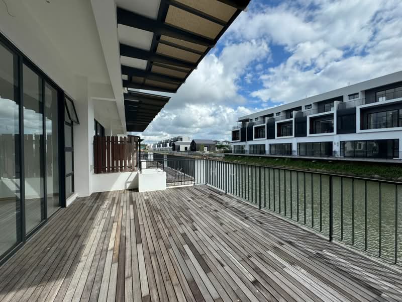 Rumah Teres 3 Tingkat untuk Dijual di Senibong (Permas Jaya) - Kok Hui - Balcony - PropertyGuru.com.my