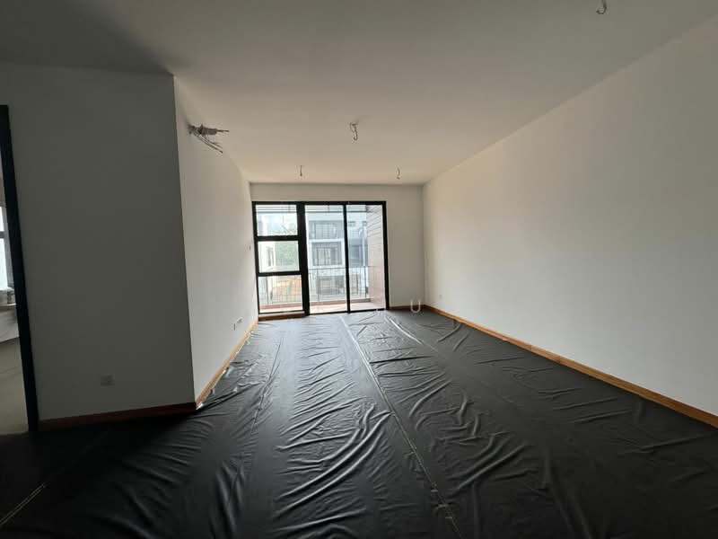 Rumah Teres 3 Tingkat untuk Dijual di Senibong (Permas Jaya) - Kok Hui - Living Room - PropertyGuru.com.my