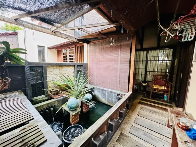 Rumah Teres untuk Dijual di Bukit Jelutong (Shah Alam) - Nahathir Shahabudin - Exterior - PropertyGuru.com.my