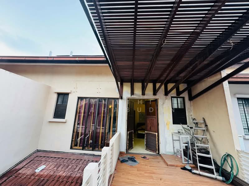 Rumah Teres untuk Dijual di Bukit Jelutong (Shah Alam) - Nahathir Shahabudin - PropertyGuru.com.my
