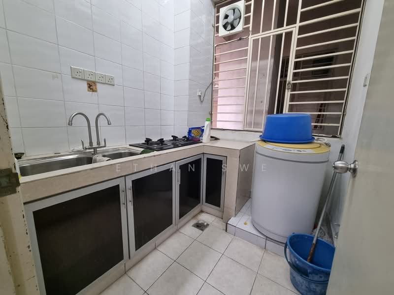 Kondominium untuk Disewa di Cova Suites - Ethan Swe - Kitchen - PropertyGuru.com.my