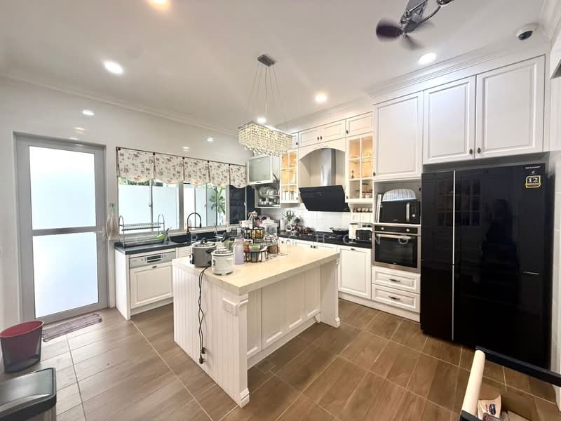 Rumah Berkembar untuk Dijual di Taman Ekoflora (Johor Bahru) - Caren Chong - Kitchen - PropertyGuru.com.my