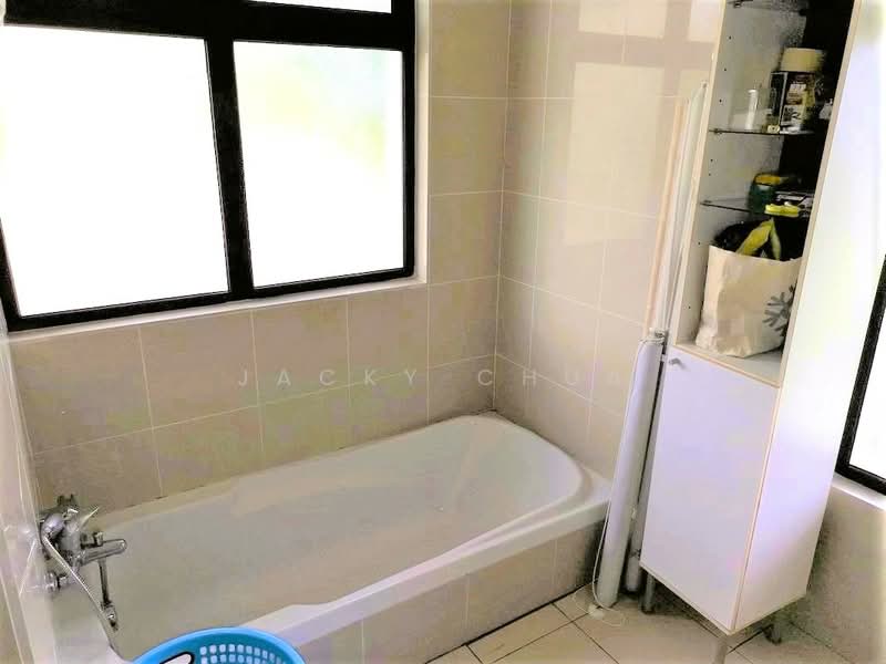 Rumah Teres 2 Tingkat untuk Disewa di Leisure Farm (Gelang Patah) - Jacky Chua - Bathroom - PropertyGuru.com.my