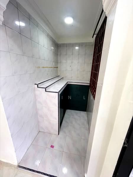 Rumah Teres 1 Tingkat untuk Dijual di Taman Universiti (Skudai) - Calvin Lee - PropertyGuru.com.my