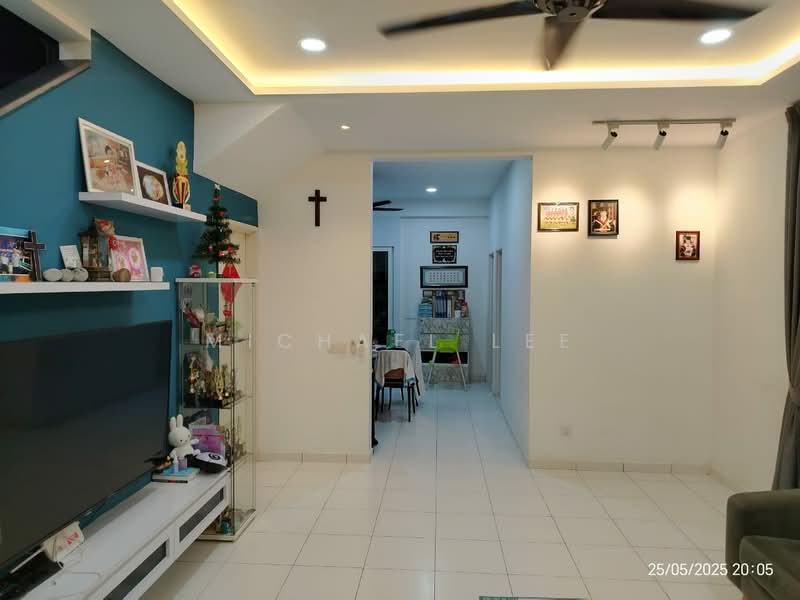 1.5-storey Terraced House for Sale in Setia Eco Gardens (Gelang Patah) - Michael Lee - Living Room - PropertyGuru.com.my