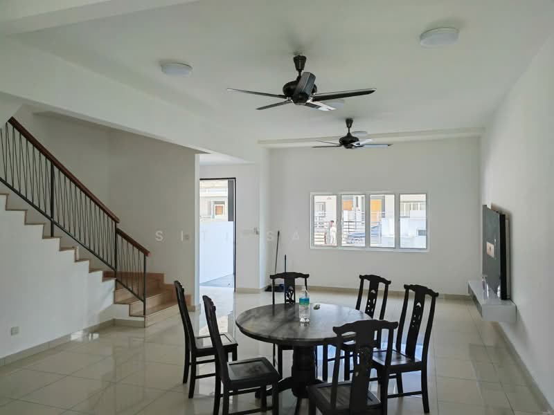 2-storey Terraced House for Rent in Cyberjaya (Selangor) - Siti Salwa - Living Room - PropertyGuru.com.my
