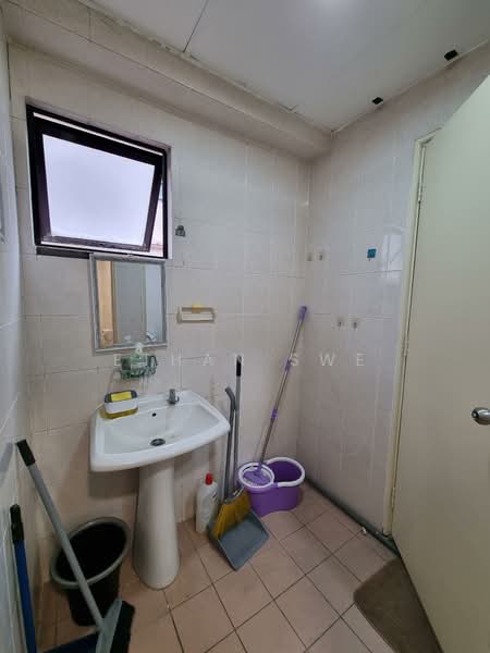 Shop / Office for Rent in Sri Hartamas (Kuala Lumpur) - Ethan Swe - Bathroom - PropertyGuru.com.my