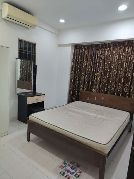 Apartment for Sale at Danga View Apartment - Lim Tze Jie - Bedroom - PropertyGuru.com.my