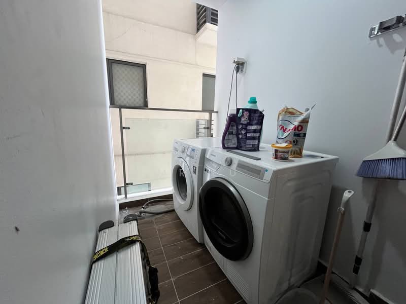 Kondominium untuk Disewa di Lovell @ Country Garden Danga Bay - Mr Lu - Balcony - PropertyGuru.com.my