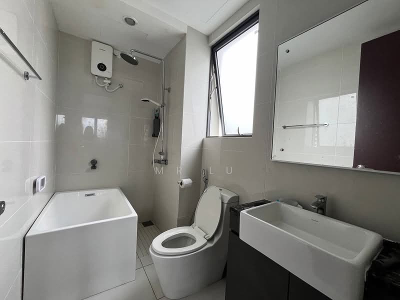Kondominium untuk Disewa di Lovell @ Country Garden Danga Bay - Mr Lu - Bathroom - PropertyGuru.com.my