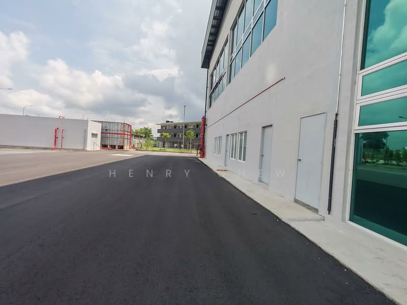 Factory for Rent in Bandar Baru Enstek (Bandar Enstek) - Henry Chew - Exterior - PropertyGuru.com.my