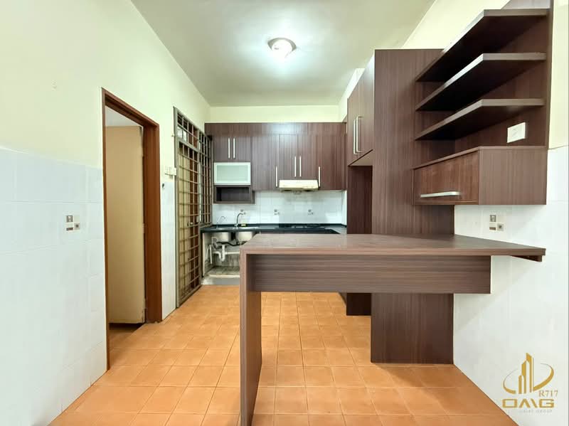 2-storey Terraced House for Rent in Setia Alam (Selangor) - Ryan . - Kitchen - PropertyGuru.com.my