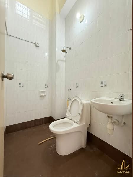 2-storey Terraced House for Rent in Setia Alam (Selangor) - Ryan . - Bathroom - PropertyGuru.com.my