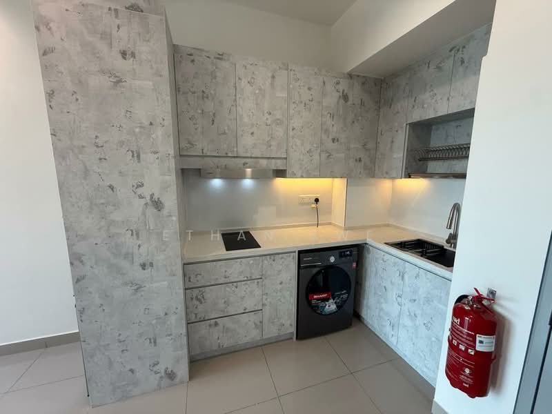 Servis Apartment untuk Disewa di 121 Residences - Ethan Swe - Kitchen - PropertyGuru.com.my