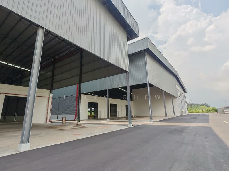 Factory for Rent in Bandar Enstek (Negeri Sembilan) - Henry Chew - Exterior - PropertyGuru.com.my
