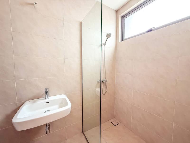 Semi-Detached House for Sale in Klang (Selangor) - Farid Fahmi - Bathroom - PropertyGuru.com.my