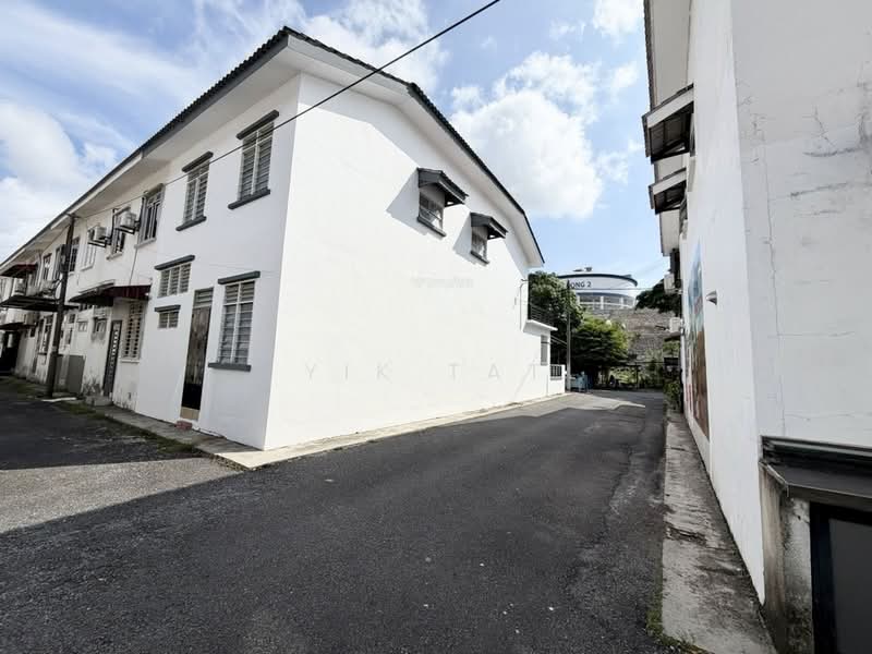 Rumah Teres 2 Tingkat untuk Dijual di Taman Mount Austin (Tebrau) - Yik Tat - Exterior - PropertyGuru.com.my
