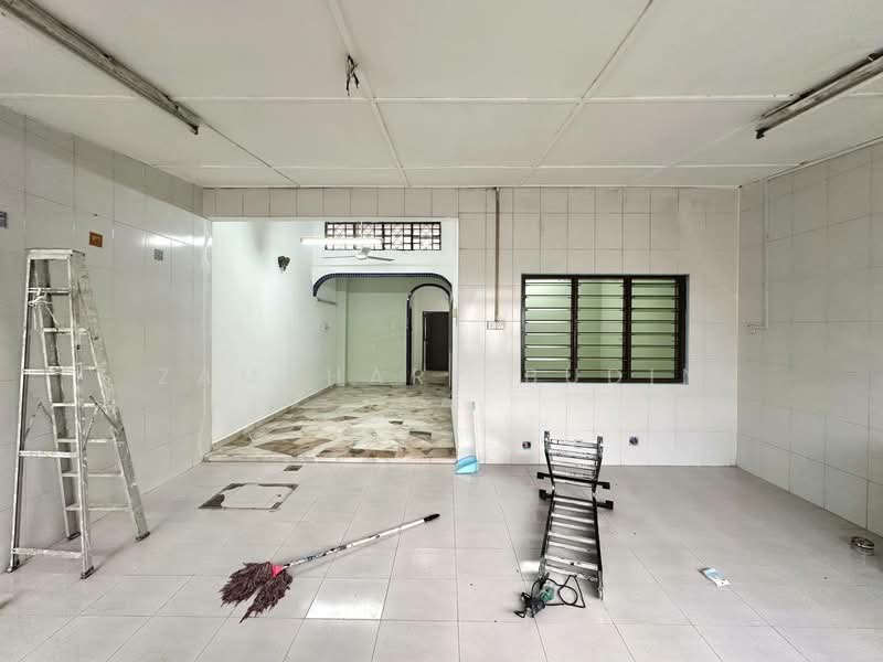 Rumah Teres 1 Tingkat untuk Dijual di Taman Kajang Mewah (Kajang) - Zamshary Budin - Interior - PropertyGuru.com.my