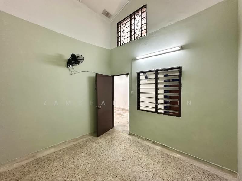 Rumah Teres 1 Tingkat untuk Dijual di Taman Kajang Mewah (Kajang) - Zamshary Budin - Interior - PropertyGuru.com.my
