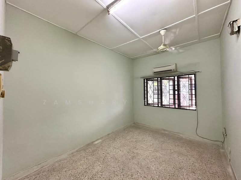 Rumah Teres 1 Tingkat untuk Dijual di Taman Kajang Mewah (Kajang) - Zamshary Budin - Interior - PropertyGuru.com.my