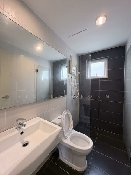Kondominium untuk Dijual di Anyaman Residence - Elcoln Leong - Bathroom - PropertyGuru.com.my