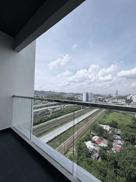 Kondominium untuk Dijual di Anyaman Residence - Elcoln Leong - Balcony - PropertyGuru.com.my