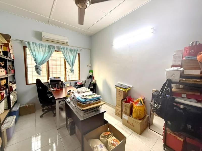2-storey Terraced House for Sale in Bandar Nusaputra (Puchong) - Fazie Noor - Study - PropertyGuru.com.my