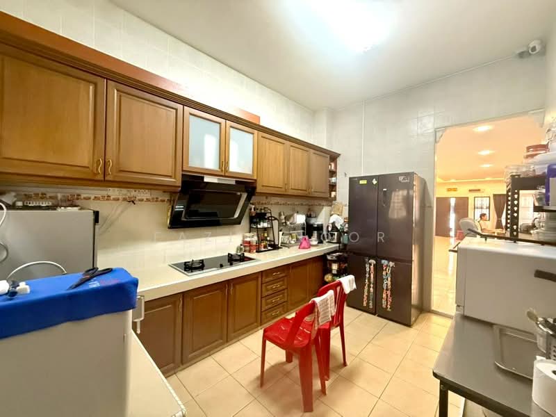 2-storey Terraced House for Sale in Bandar Nusaputra (Puchong) - Fazie Noor - Kitchen - PropertyGuru.com.my
