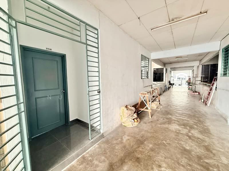 Apartment for Sale at Pangsapuri Mutiara Subang - Nur Alia Omar - Corridor - PropertyGuru.com.my