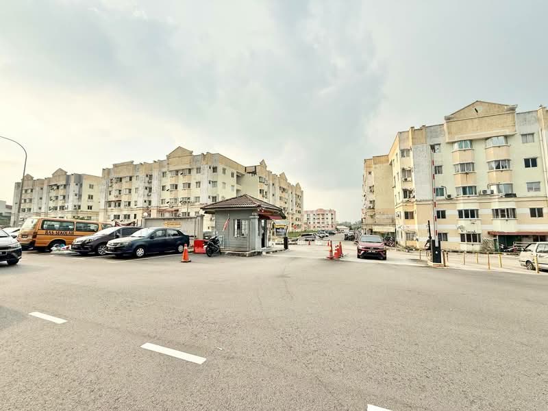 Apartment for Sale at Pangsapuri Mutiara Subang - Nur Alia Omar - Exterior - PropertyGuru.com.my