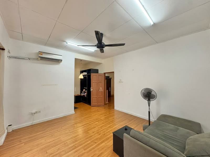 2-storey Terraced House for Sale in Alam Sari (Bangi) - Ai Faizal - Living Room - PropertyGuru.com.my