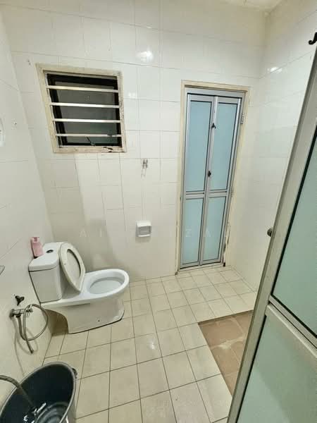 2-storey Terraced House for Sale in Alam Sari (Bangi) - Ai Faizal - Bathroom - PropertyGuru.com.my