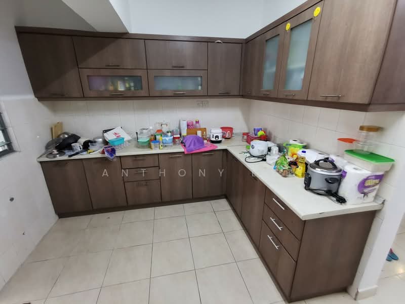 Servis Apartment untuk Disewa di D'Alamanda - Anthony Lee - Kitchen - PropertyGuru.com.my