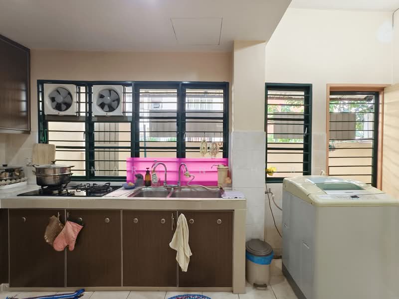 Rumah Teres 3 Tingkat untuk Dijual di Segambut (Kuala Lumpur) - Marilyn Khor - Kitchen - PropertyGuru.com.my