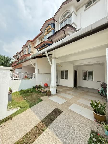 3-storey Terraced House for Sale in Subang Bestari (Shah Alam) - Tom Yip - Exterior - PropertyGuru.com.my