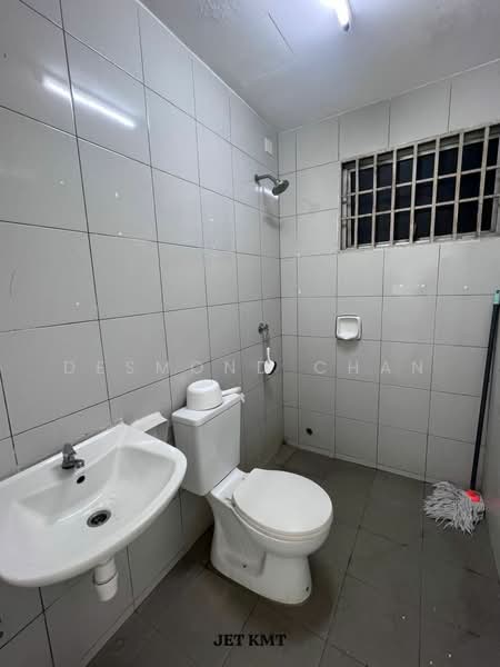 Townhouse for Sale in Bandar Botanic (Klang) - Desmond Chan - Bathroom - PropertyGuru.com.my