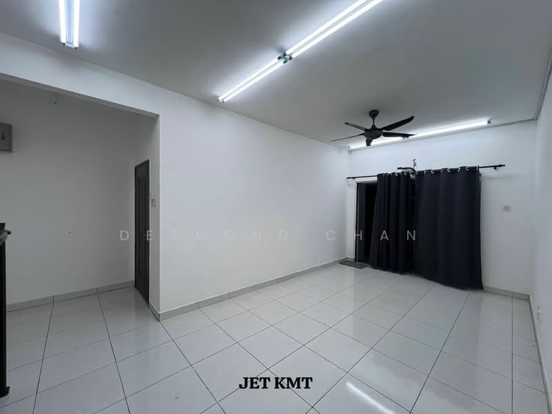 Townhouse for Sale in Bandar Botanic (Klang) - Desmond Chan - Living Room - PropertyGuru.com.my