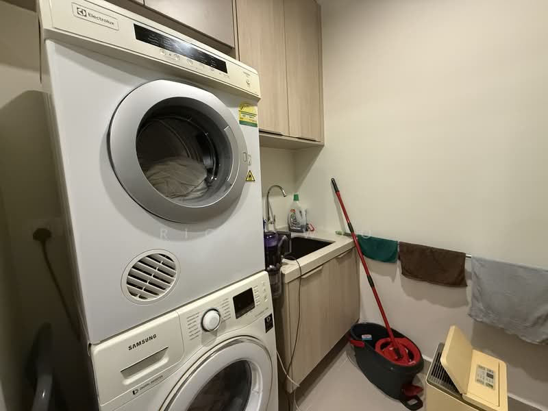 Service Residence for Sale at Southern Marina Residences - Ricky Woo - Interior - PropertyGuru.com.my