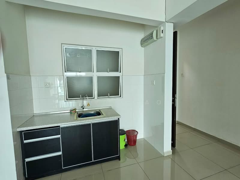 Kondominium untuk Disewa di The Zest @ Kinrara 9 - David Lao - Kitchen - PropertyGuru.com.my