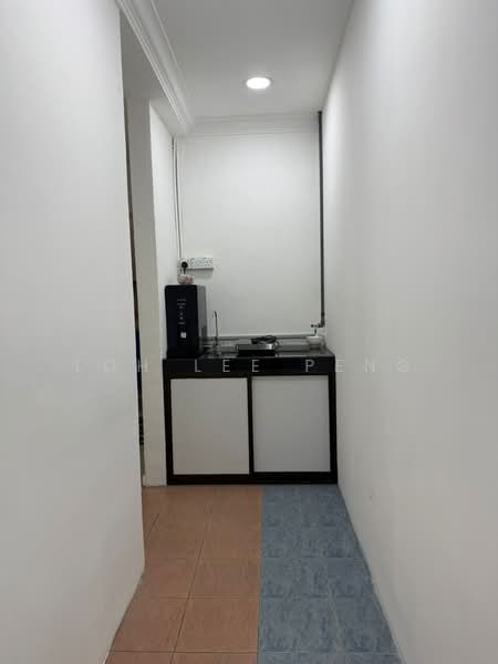 Flat for Rent at Taman Perling - Loh Lee Peng - Kitchen - PropertyGuru.com.my
