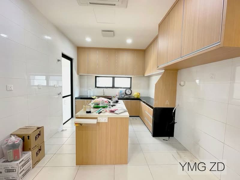 Rumah Teres 2 Tingkat untuk Dijual di Setia Alam (Selangor) - Desmond Chan - Kitchen - PropertyGuru.com.my