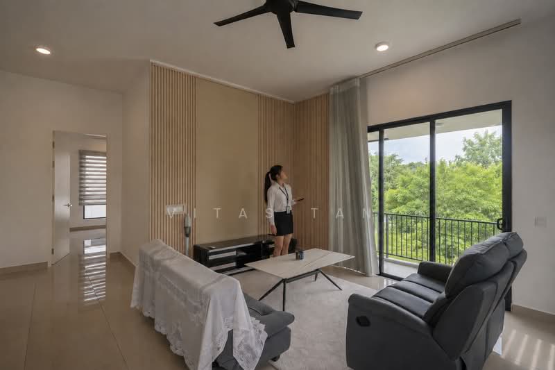 Townhouse for Rent in Eco Ardence (Setia Alam) - Vitas Tan - Living Room - PropertyGuru.com.my