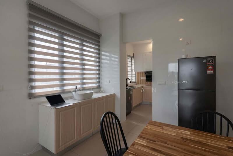Townhouse for Rent in Eco Ardence (Setia Alam) - Vitas Tan - Kitchen - PropertyGuru.com.my