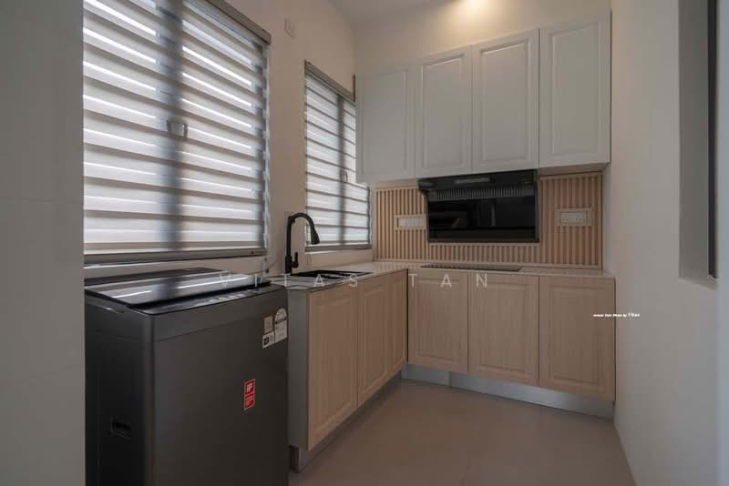 Townhouse for Rent in Eco Ardence (Setia Alam) - Vitas Tan - Kitchen - PropertyGuru.com.my