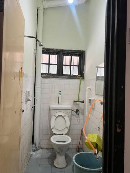 2-storey Terraced House for Sale in SS14 (Subang Jaya) - Tom Yip - Bathroom - PropertyGuru.com.my