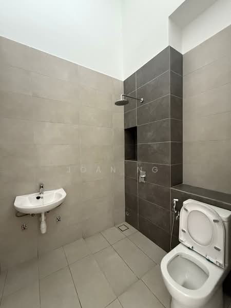 2-storey Terraced House for Sale in Setia Utama (Setia Alam) - Jovee Chow - Bathroom - PropertyGuru.com.my