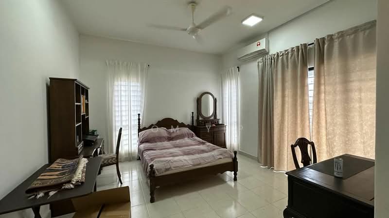 Rumah Teres 2 Tingkat untuk Dijual di Saujana Rawang (Rawang) - Tom Yip - Bedroom - PropertyGuru.com.my