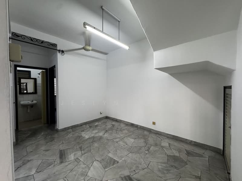 2-storey Terraced House for Sale in Usj 3 (Subang Jaya) - Jeslyn Chua - Interior - PropertyGuru.com.my