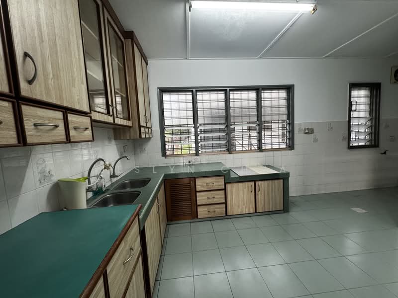 2-storey Terraced House for Sale in Usj 3 (Subang Jaya) - Jeslyn Chua - Kitchen - PropertyGuru.com.my