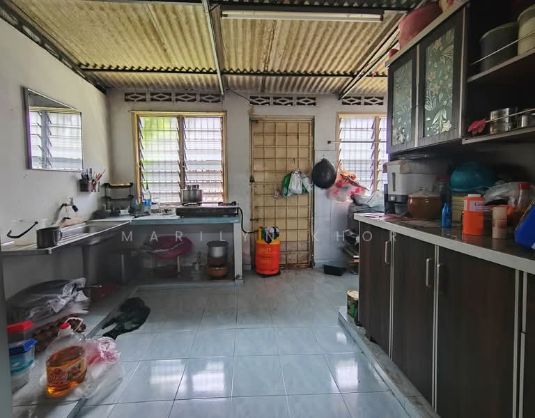 2-storey Terraced House for Sale in Klang (Selangor) - Marilyn Khor - Kitchen - PropertyGuru.com.my